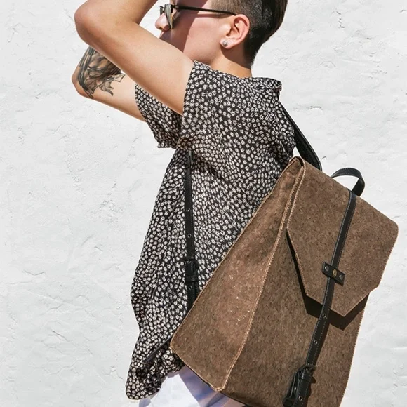 VINCE DURDEN Brown Cork Commuter Backpack Hand-Made Eco-Friendly Sustainable - Picture 3 of 13